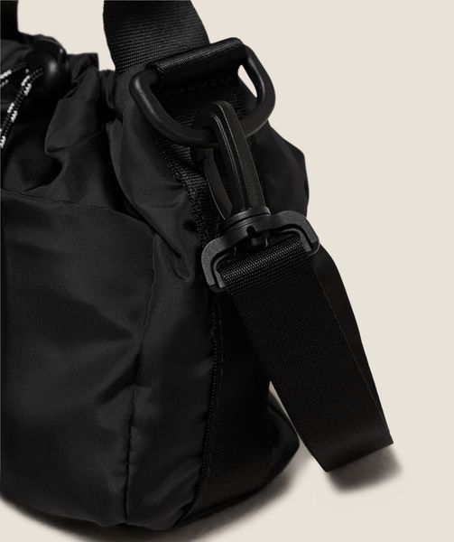 Сумка Gymshark &laquo;Mode Crossbody&raquo; &mdash; колір: Чорний &mdash; One Size I1C5N-BB2J-OS фото